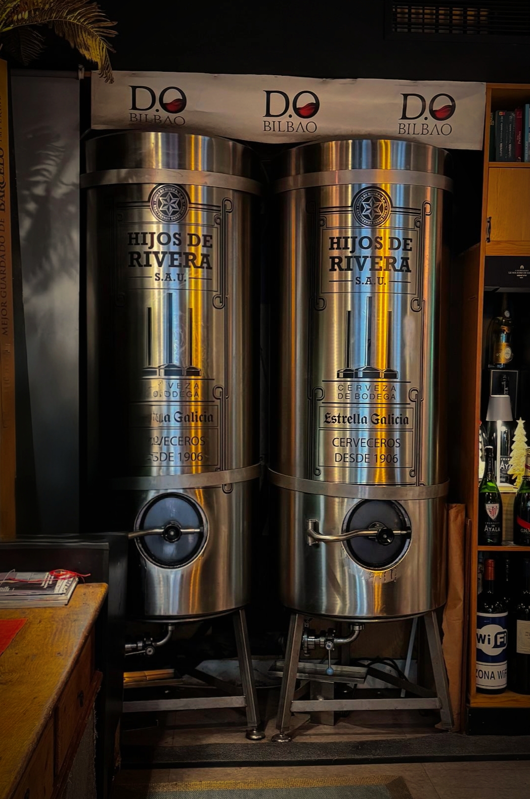 Depósitos de cerveza Estrella Galicia D.O Bilbao